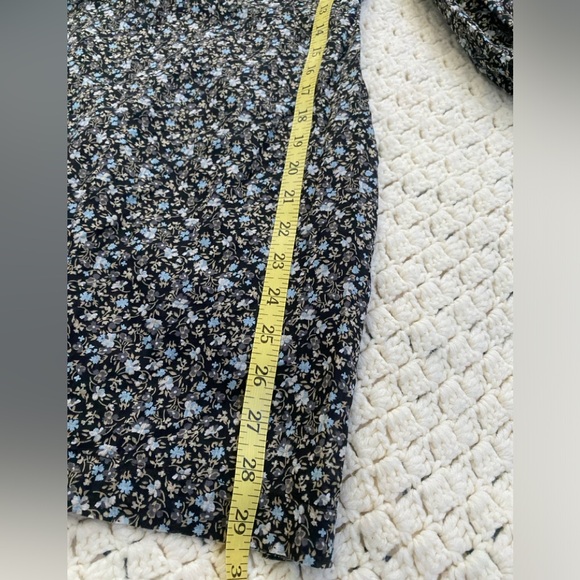 💮🩶🖤FREE PEOPLE MINI DRESS / THREE- QUARTER PUFF SLEEVES/ DARK FLORAL 🖤🩶👗 - Picture 9 of 15